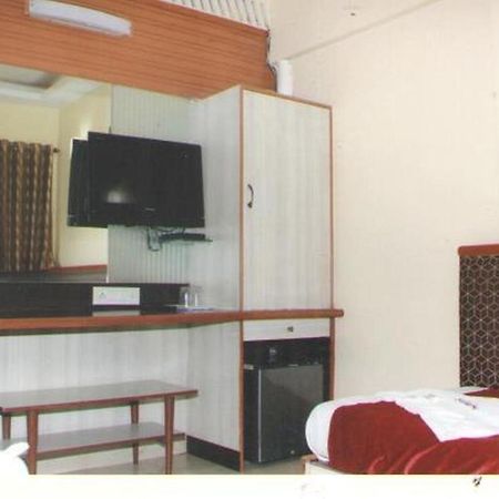 Hotel Siddhartha Bombay Exterior foto