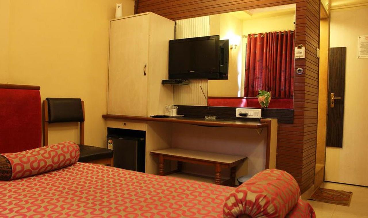 Hotel Siddhartha Bombay Exterior foto